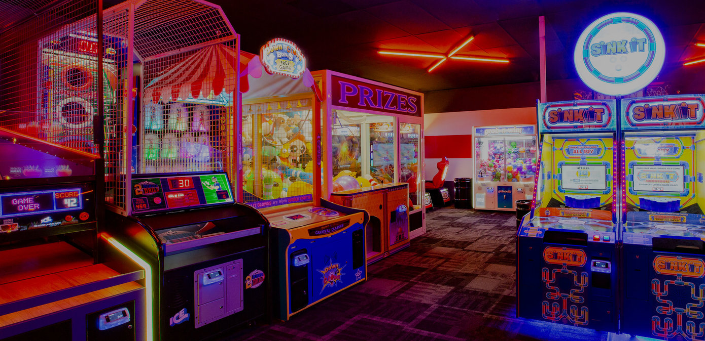 Bowling Alley & Entertainment Center in Clovis Bowlero