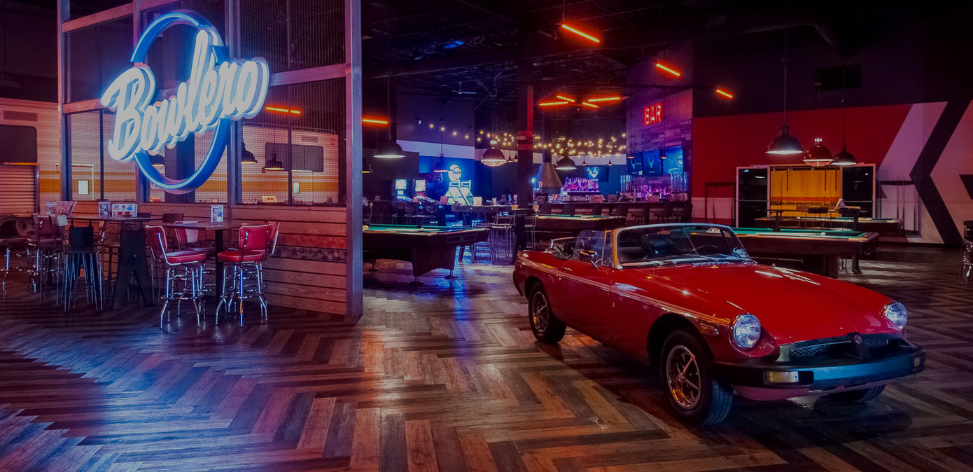 Bowling Alley & Lounge Area in Feasterville Bowlero