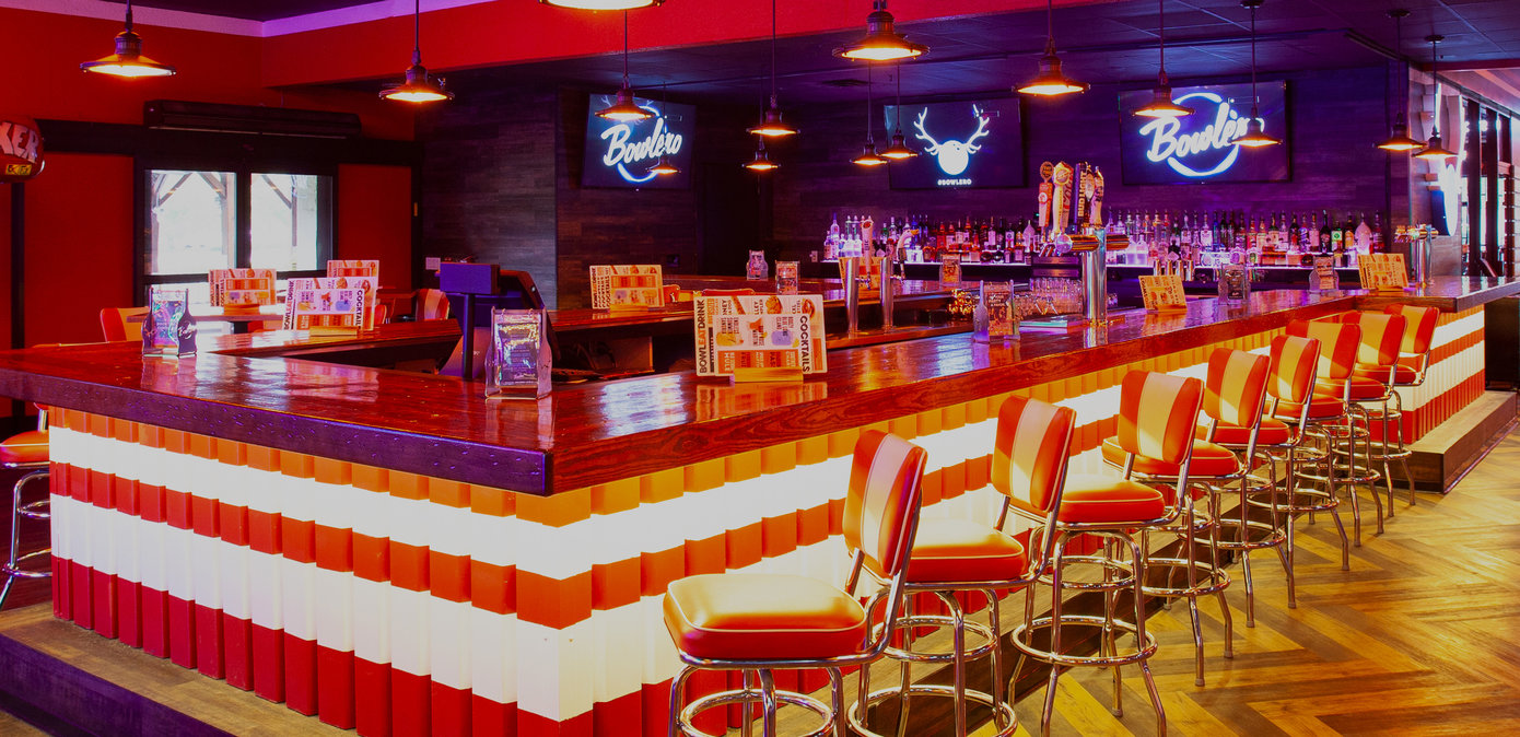 Bowling with Outdoor Seating in Jupiter Bowlero
