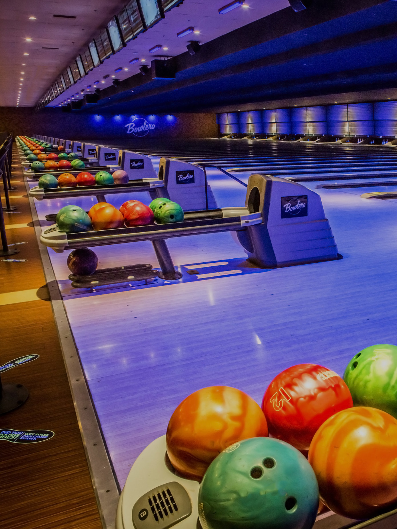 Bowling Alley & Sports Bar in Marietta Bowlero