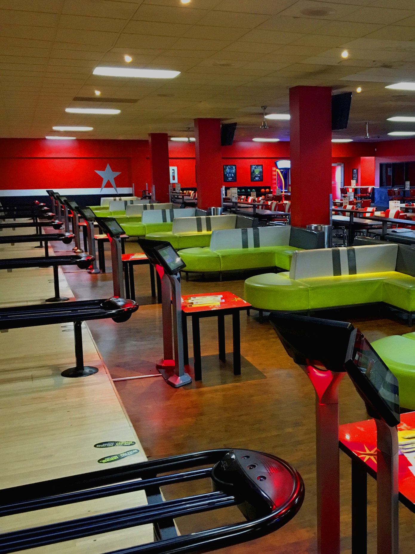 Bowling Alley & Party Venue in Midland Bowlero
