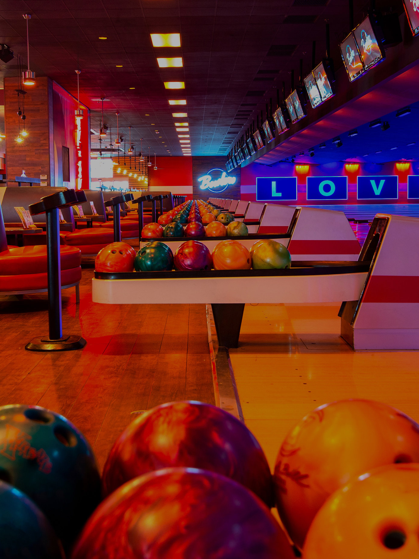 Bowling Alley & Lounge Area in Riverside Bowlero