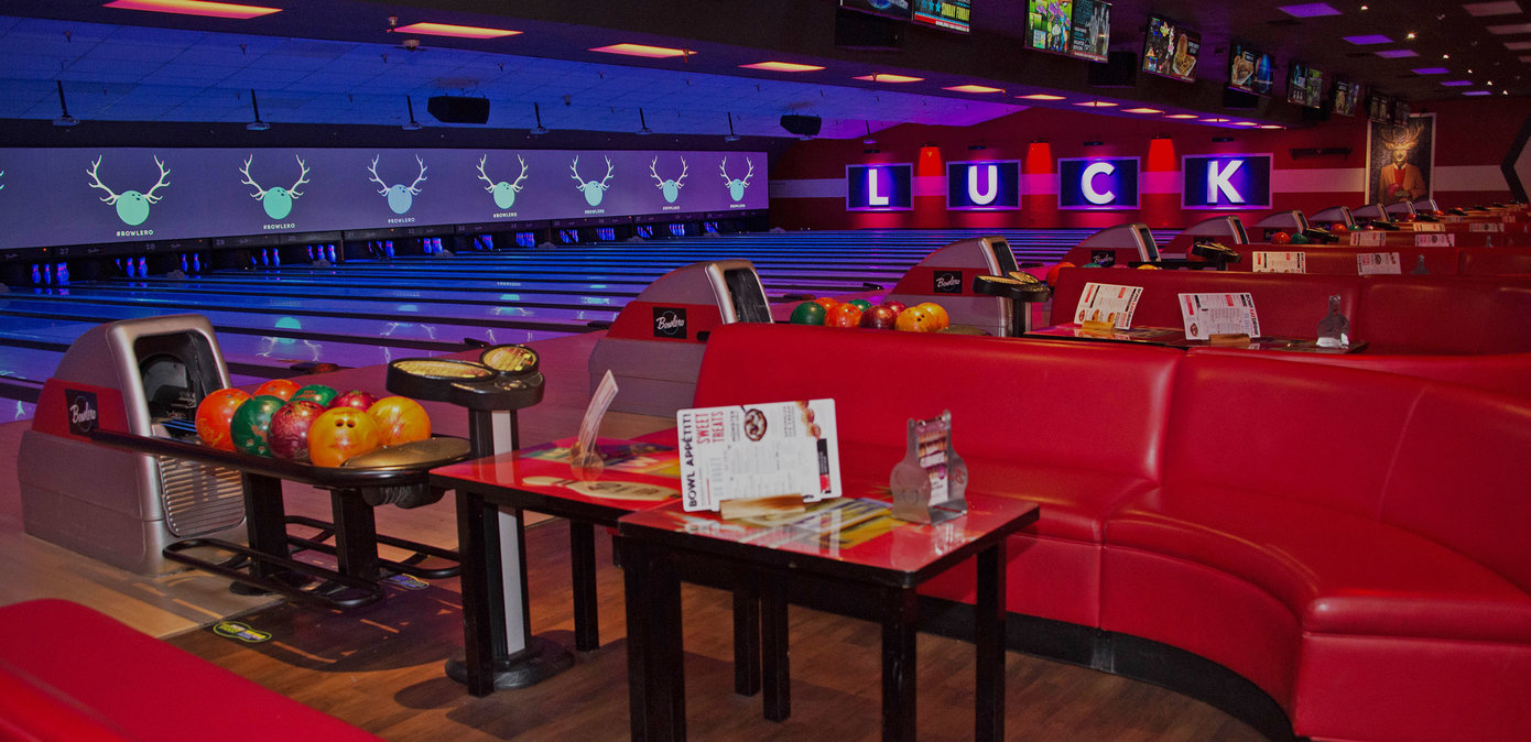 Bowling, Party Venue and Sports Bar in San Marcos Bowlero