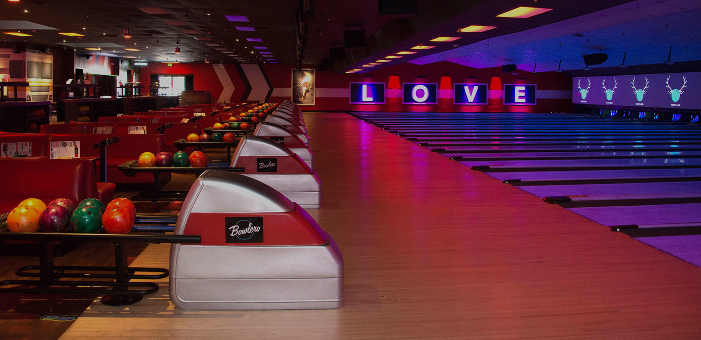 Bowling, Party Venue and Sports Bar in San Marcos Bowlero